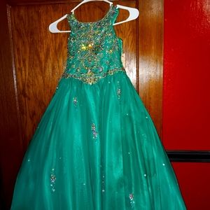 Little Rosie girls size 4 pagent dress floor length